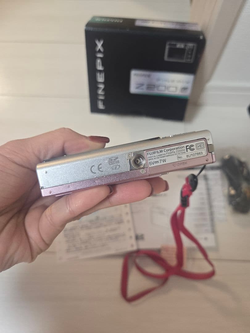 Fujifilm FinePix Z200 デジタルカメラ