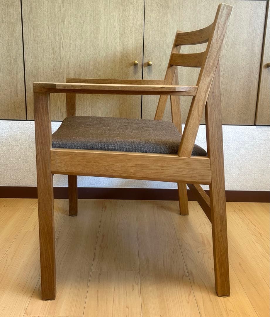 karf standard label アームチェア　ダイニングチェア　①