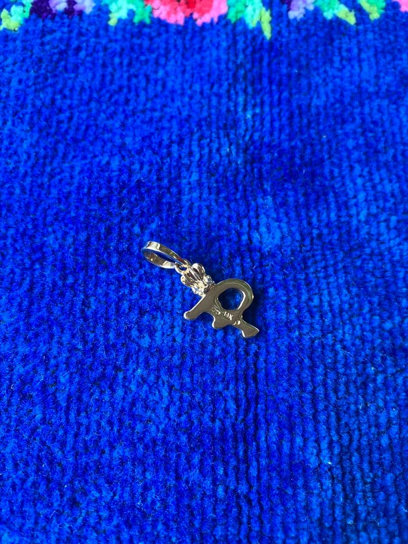 ロノ Lono イニシャルクラウンペンダントトップ 14金