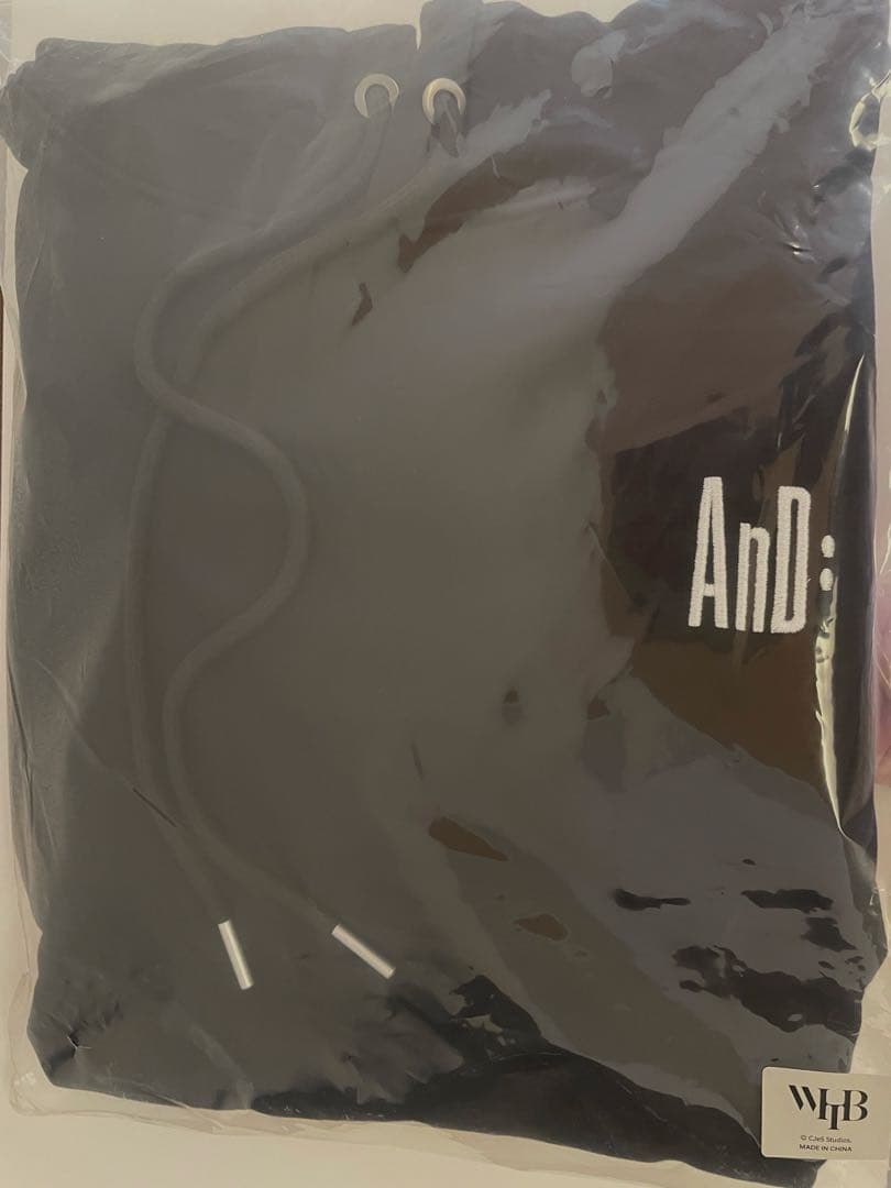 WHIB フィブ ファンコン フーディ