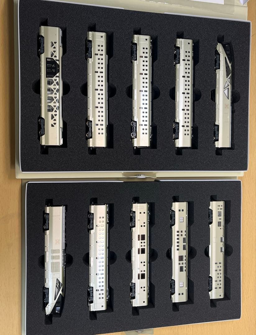 KATO 10-1447 E001形　四季島　10両セット