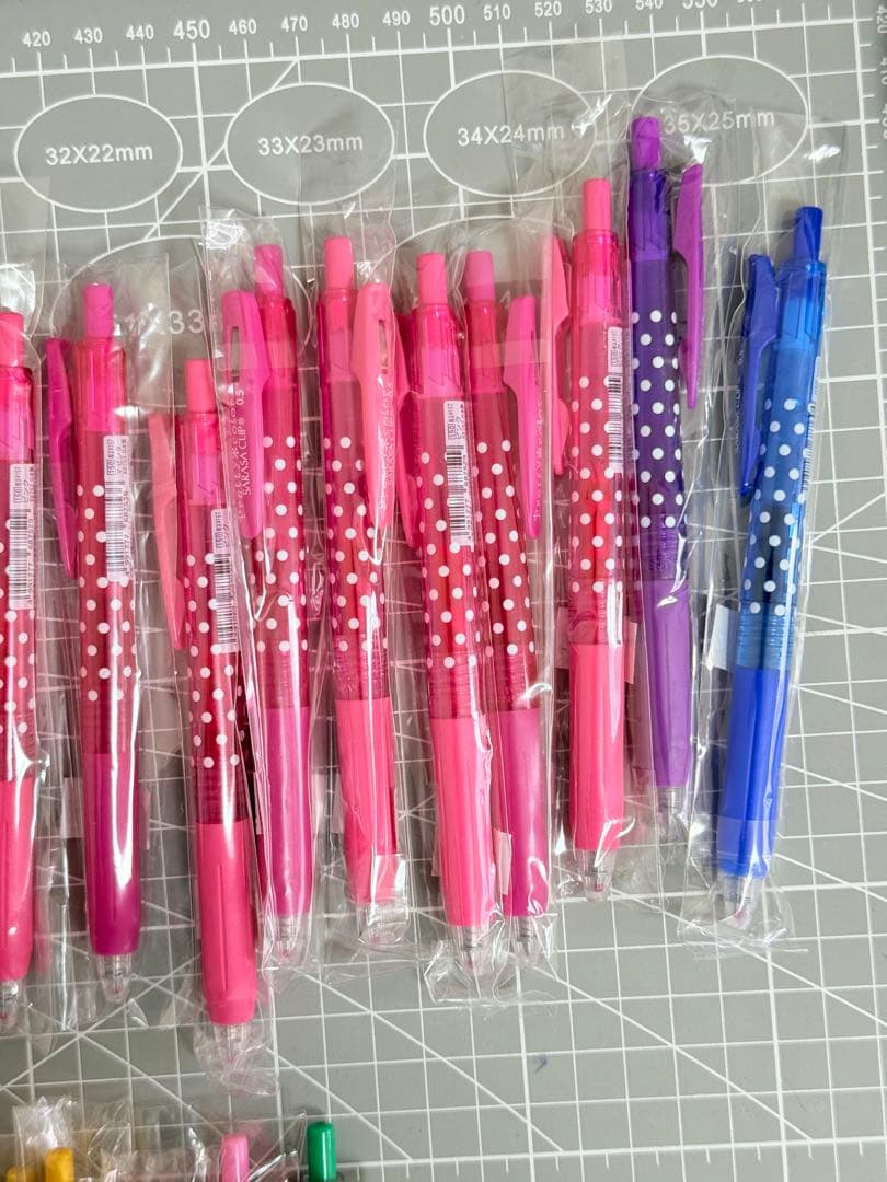 ゼブラ ボールペン 0.5 水玉柄 59本まとめ売り 未使用／中古 混在