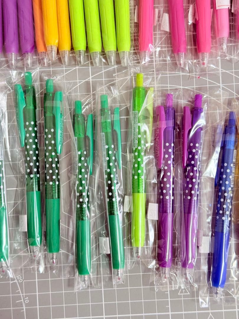 ゼブラ ボールペン 0.5 水玉柄 59本まとめ売り 未使用／中古 混在