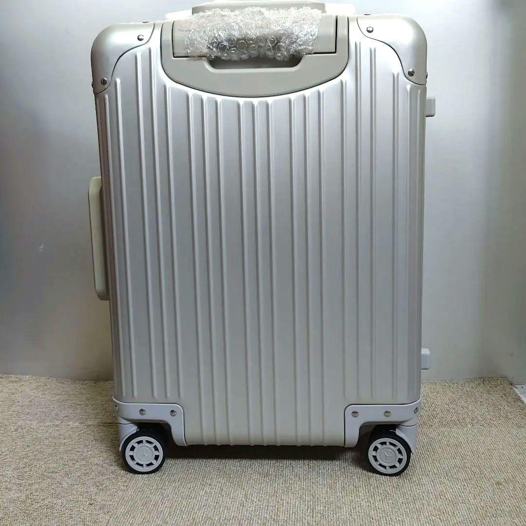 未使用 メルセデスベンツ 32L スーツケース 　キャリーケース　シルバー