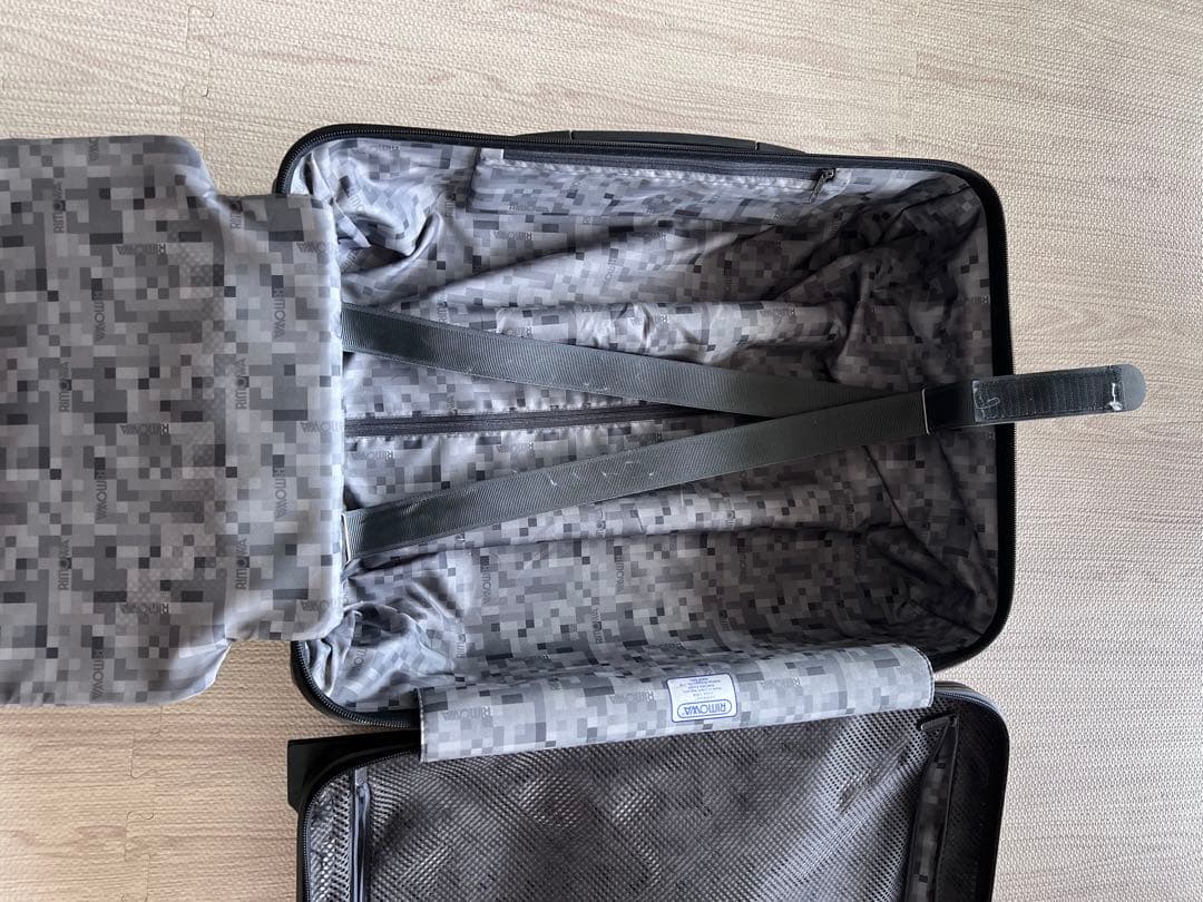 リモワ　サルサ　二輪　機内持込　35リットル