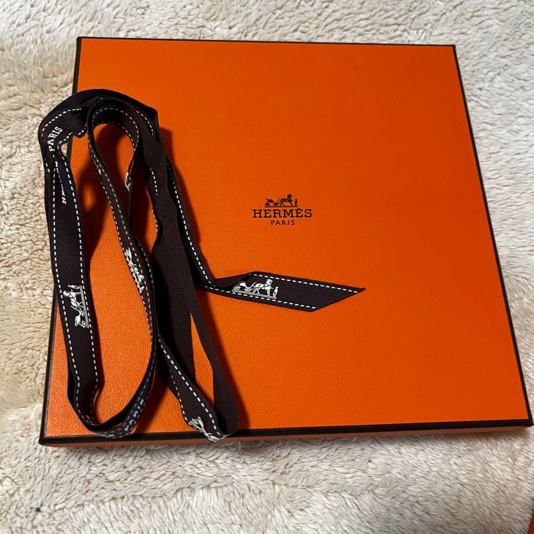 HERMES Hロゴ タオルハンカチ（ピンク） ギフトボックス入り