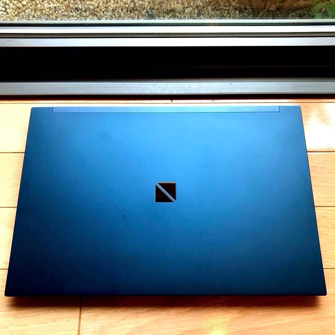 美品LaVieVEGA LV750/R【有機ELUltraHD4Kディスプレイ】