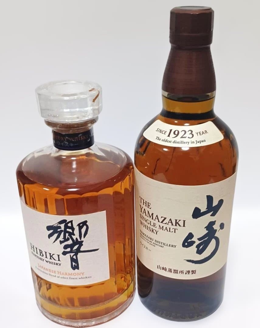ミ*ト様 【未開封品サントリー ウイスキー 山崎と響 2本セット 内容量700m