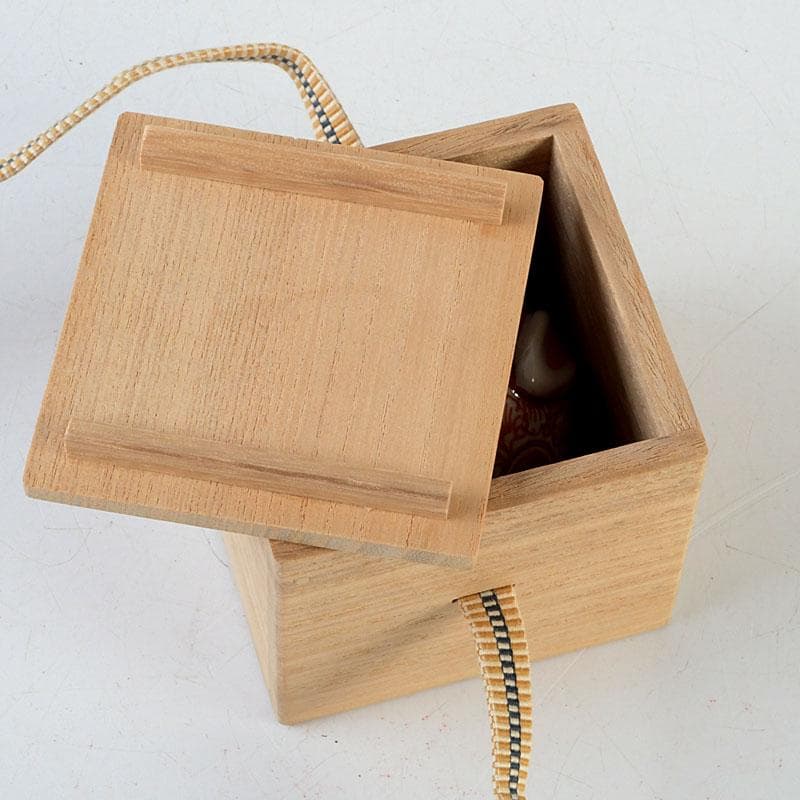 茶道具　萬古焼　加賀瑞山造　赤絵卯香合　共箱　V　9753