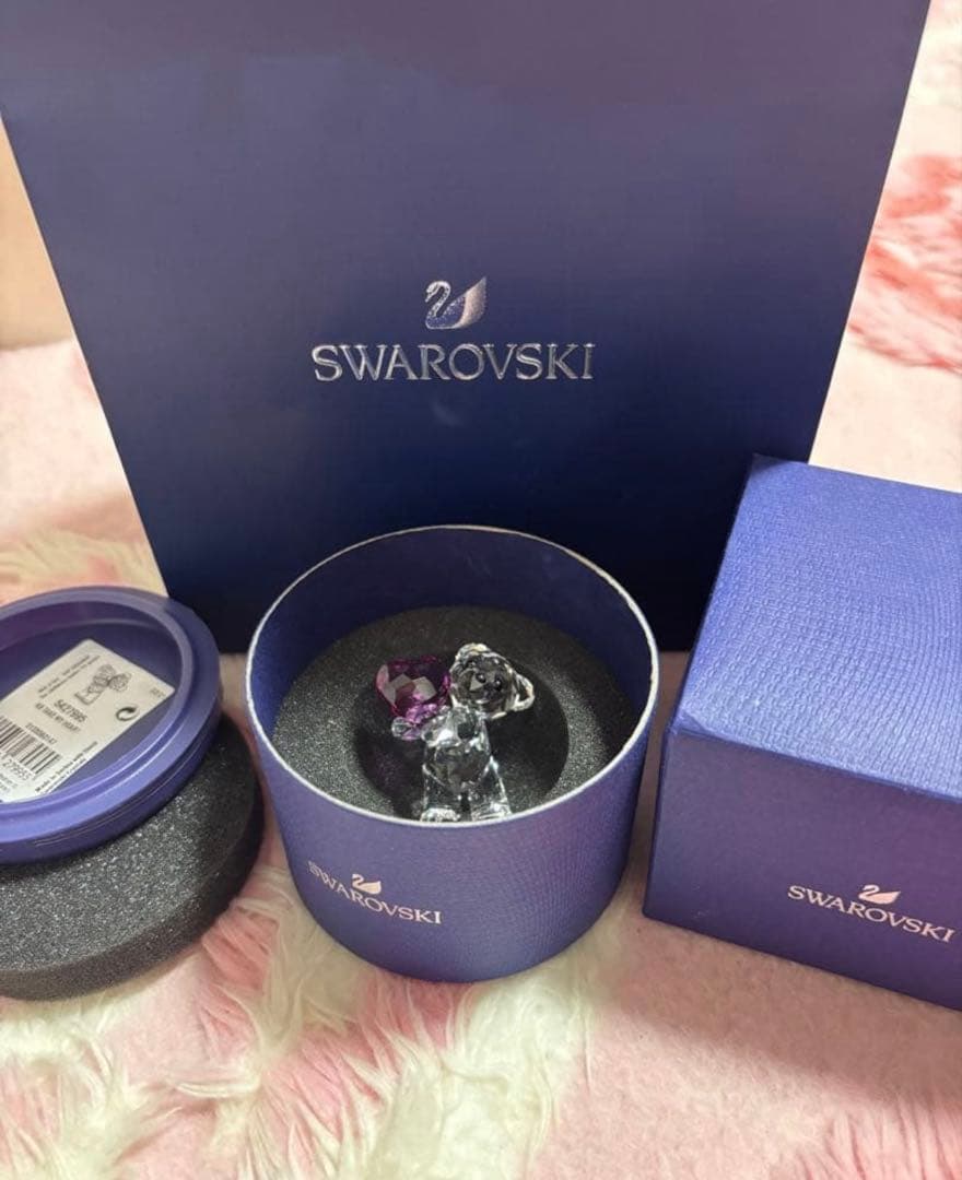 スワロフスキー　クリスタルベア ハート付き