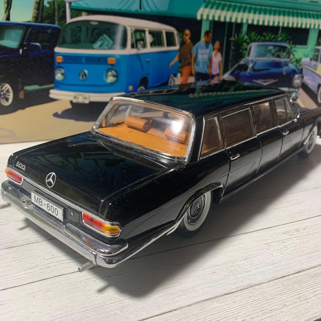メルセデスベンツ　リムジン　1/18