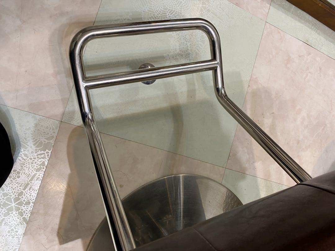 なほスタイリングチェア