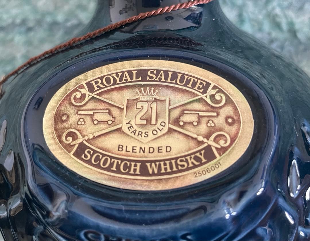 ウイスキー  Salute 21 Year Old 700ml