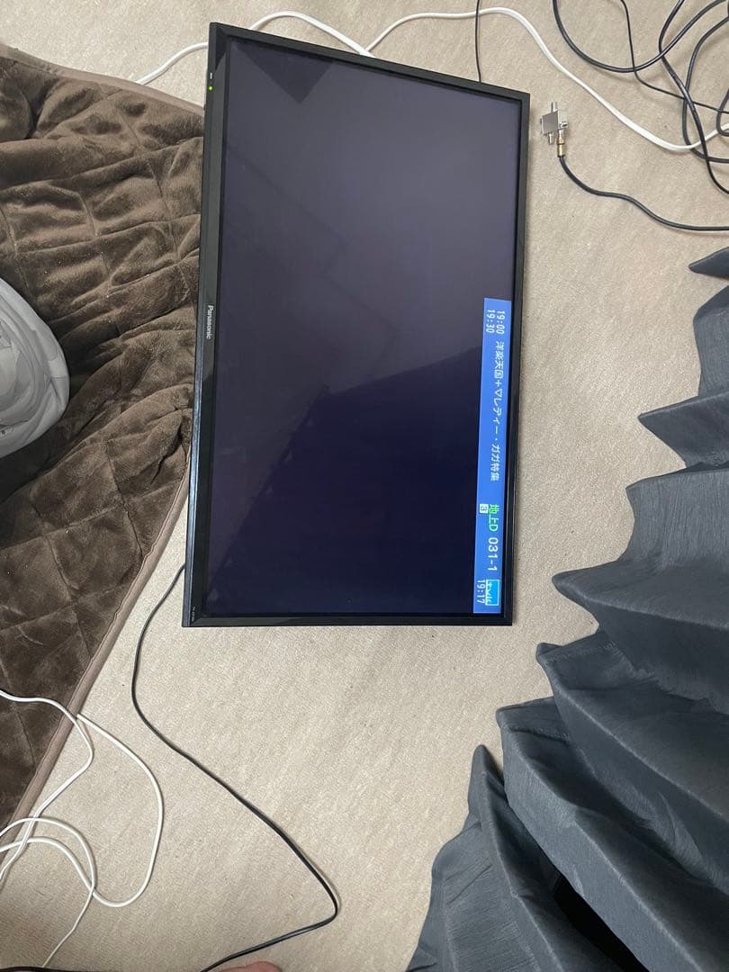 Panasonic 32インチ液晶テレビ TH-32F300