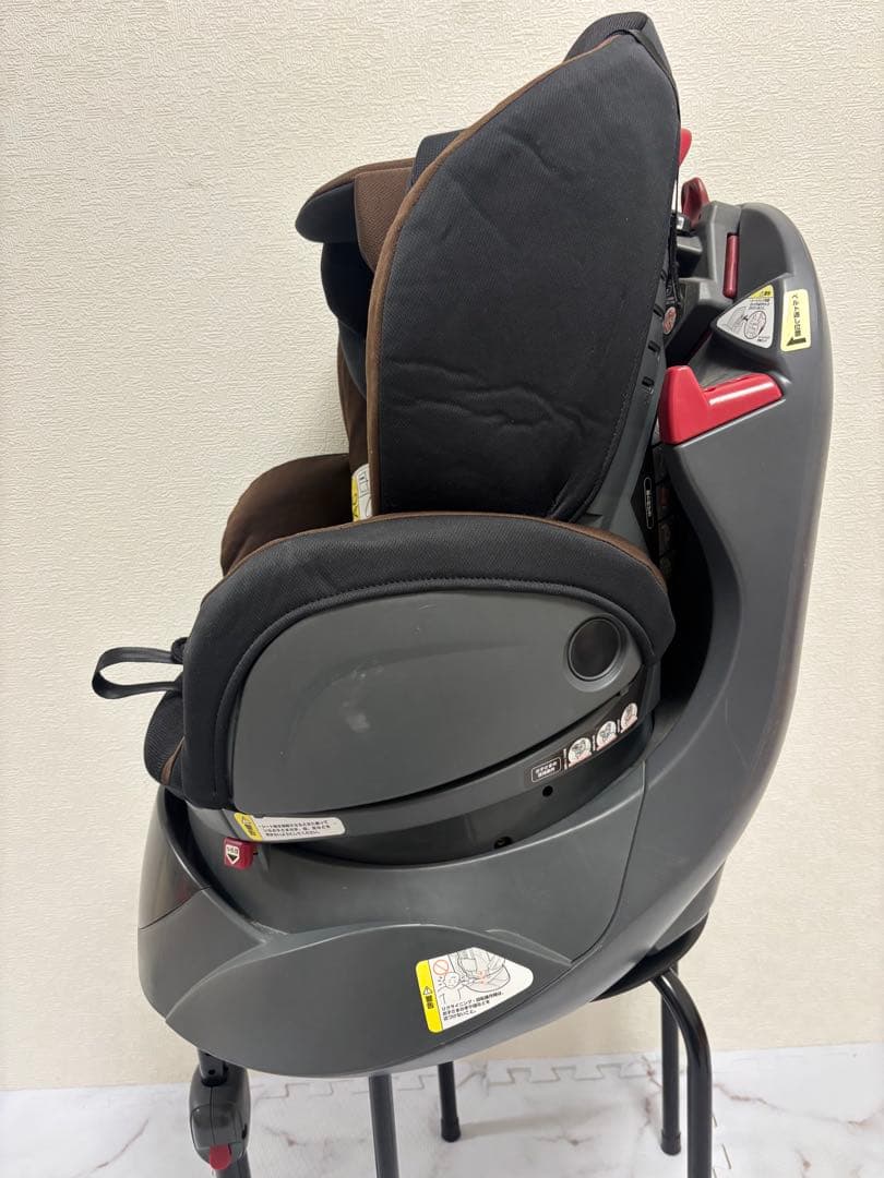 Aprica ディアターンプラスPiatta 茶　回転式　完全リクライニング