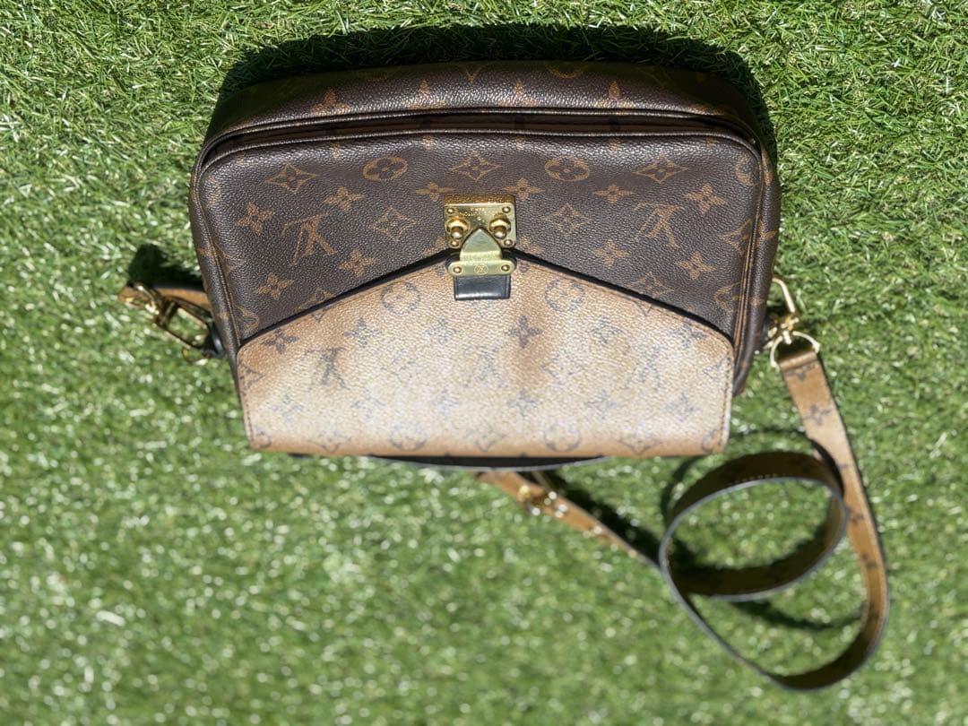 ショルダーバッグ ブラウン