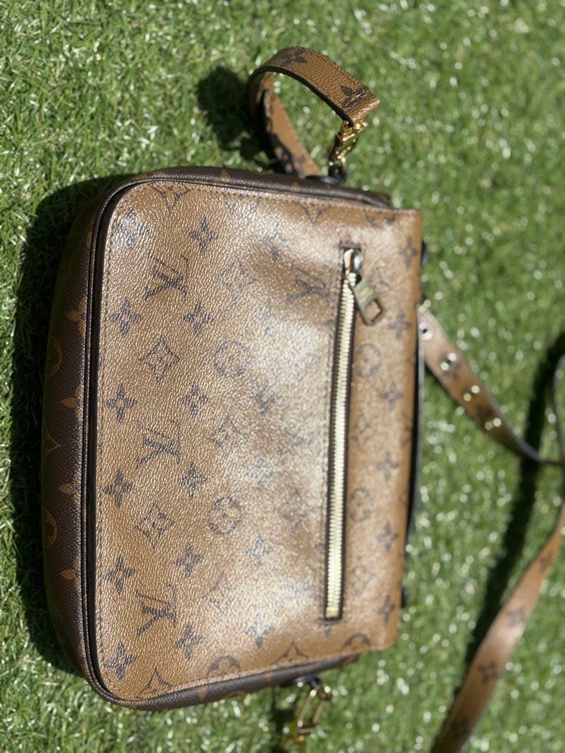 ショルダーバッグ ブラウン