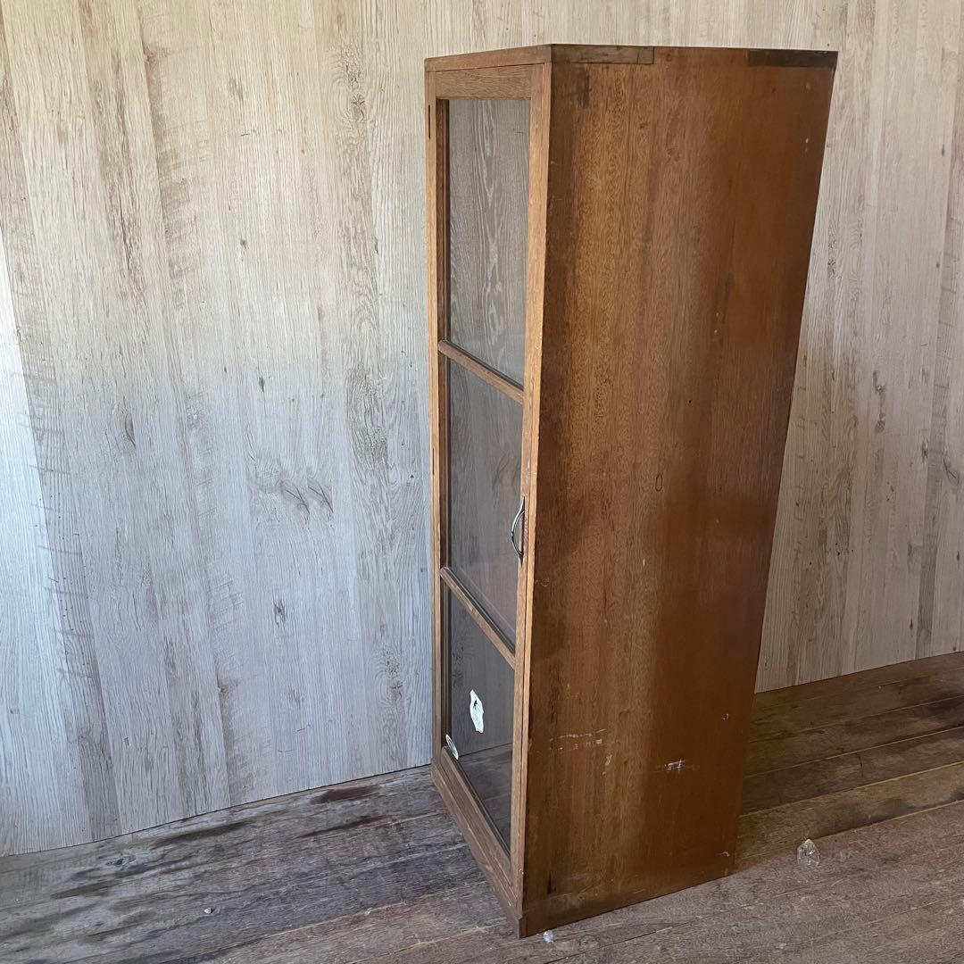 3段ガラス棚 ヴィンテージ家具 古家具 アンティーク キャビネット ガラスケース