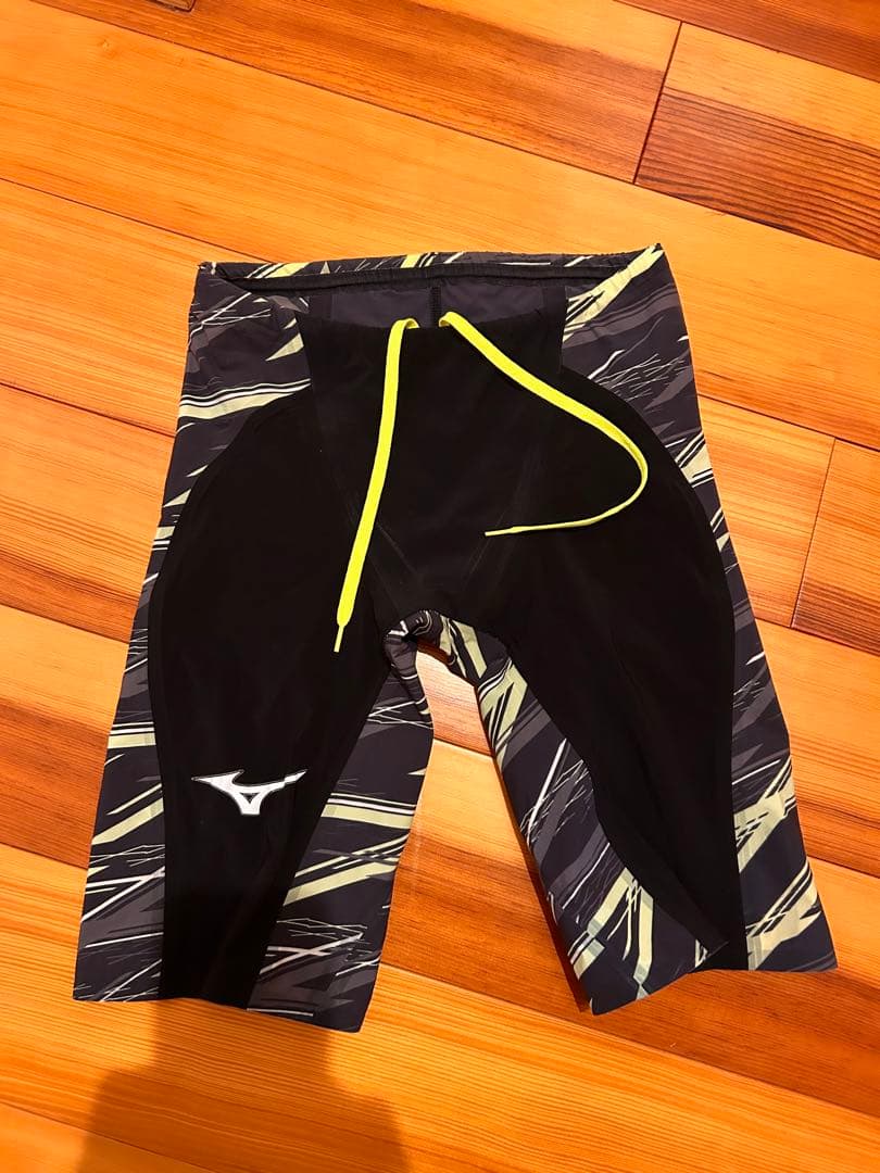 ミズノ競泳高速水着