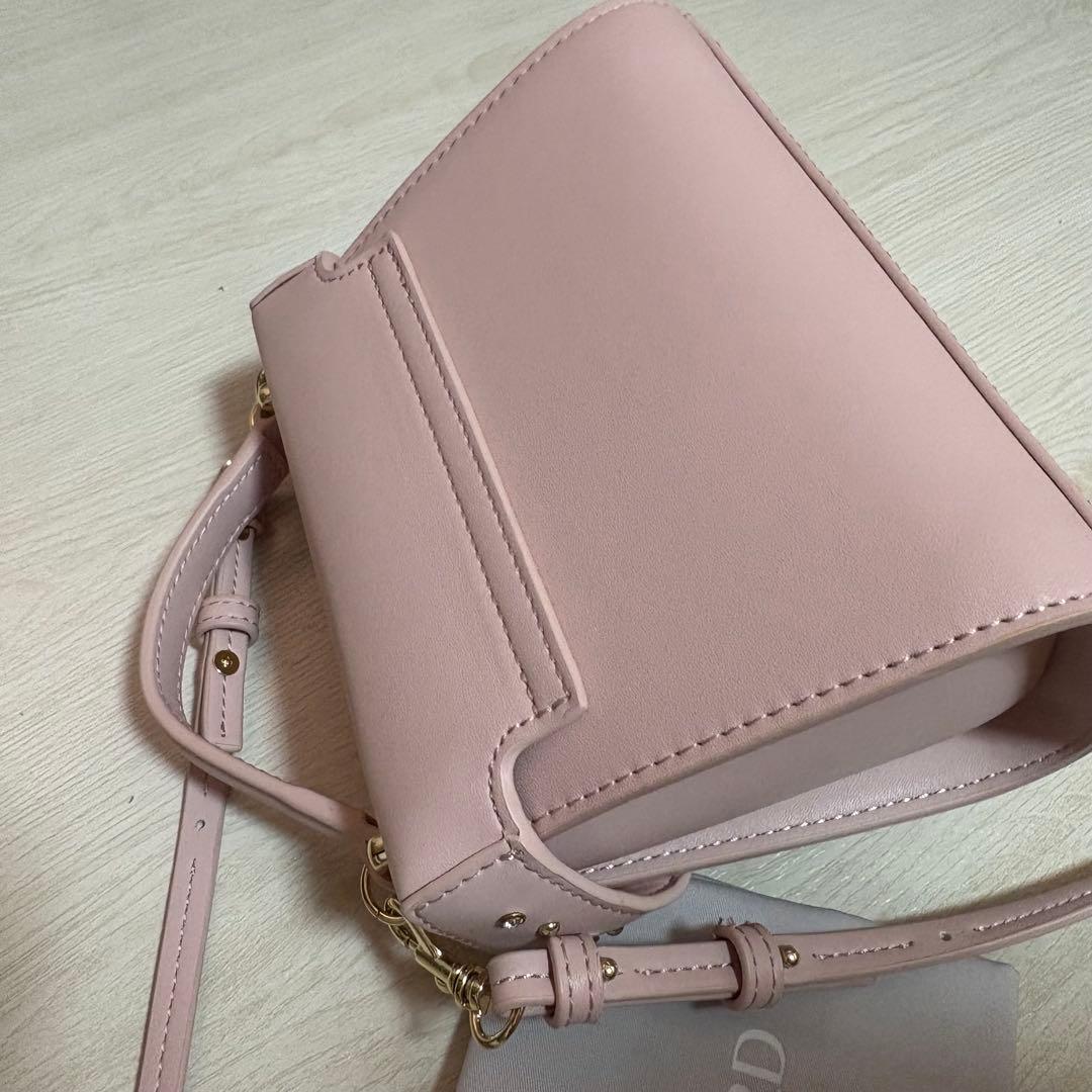 CELFORD セルフォード リュタン ビジュースタッズポシェット LPNK