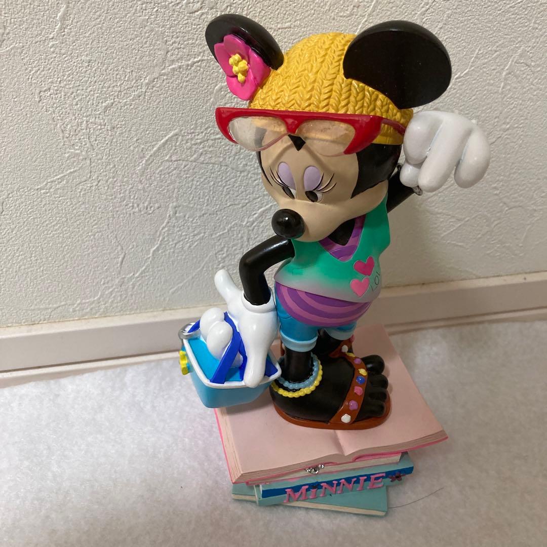 未使用品希少ディズニーミニー ・マウス サマー・ビーチスタイル フィギュア