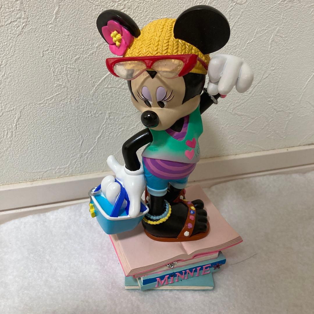 未使用品希少ディズニーミニー ・マウス サマー・ビーチスタイル フィギュア