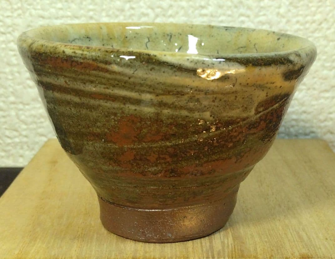 人間国宝 金城次郎 壷屋焼ぐい呑 栞 共箱 美品 やちむん 紐付箱 壺屋焼