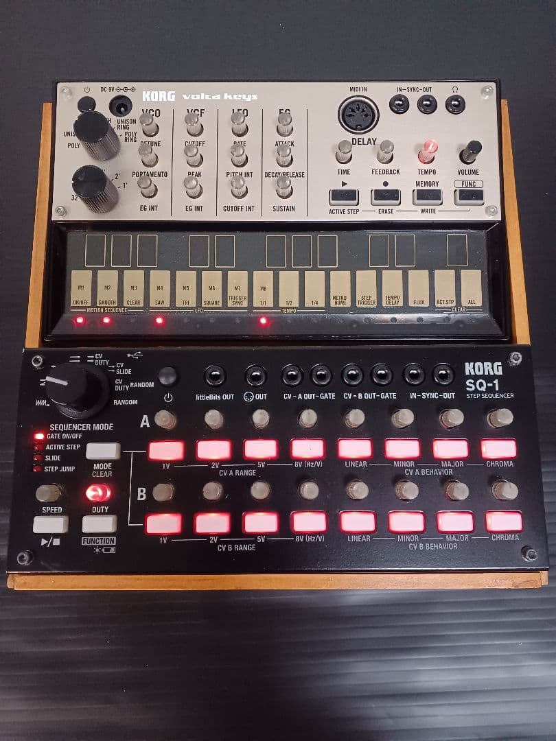 エ*ン様 KORG Volca keys + SQ-1 自作ラック付き