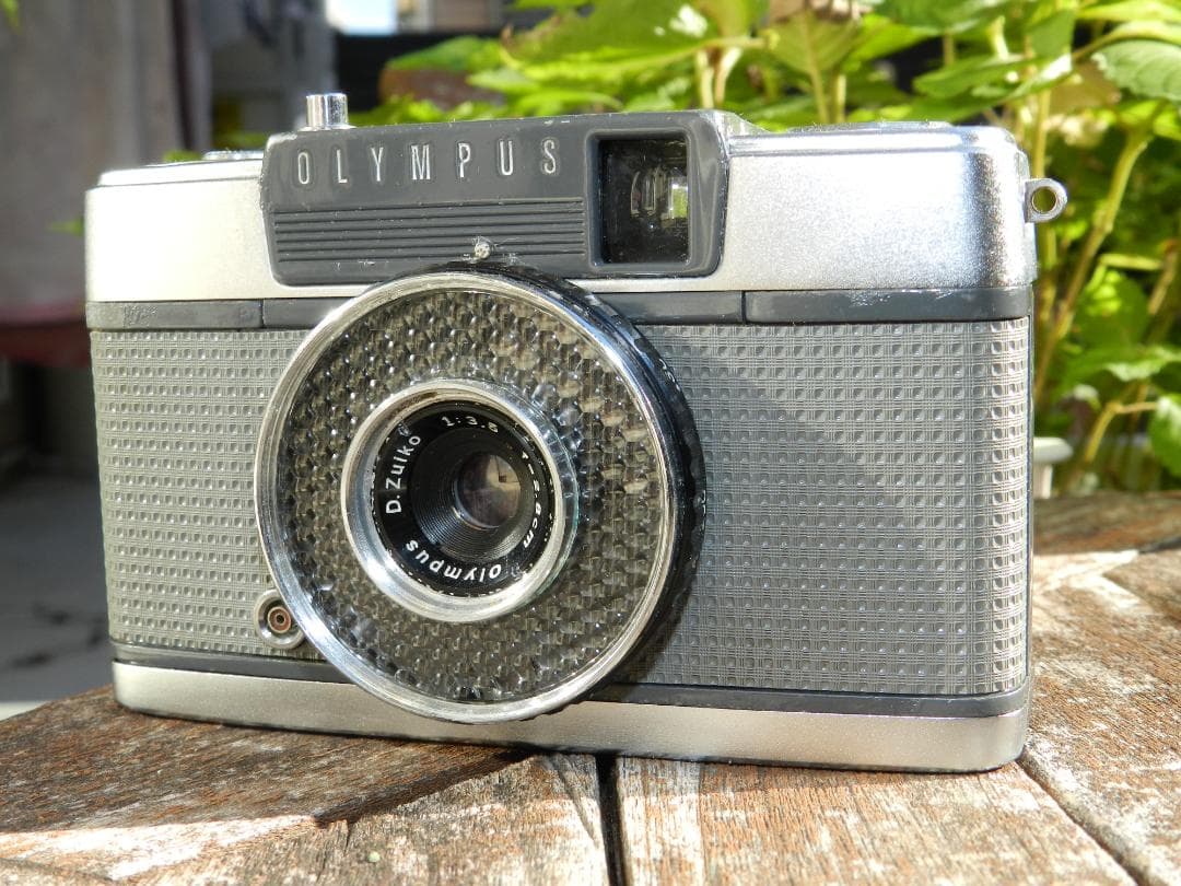 完動品　OLYMPUS PEN EE ハーフフィルムカメラ　即撮影可