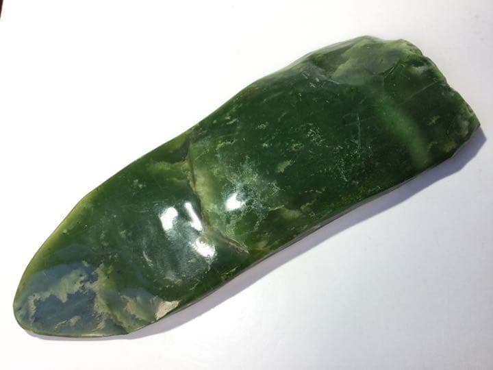 勉強用❗️90万円❗️ 糸魚川ロウカン翡翠鑑賞石　石の判断は困難です　極上贋作展示品