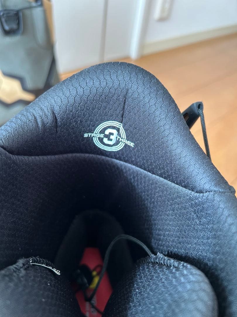 【新品未使用】DEELUXE スノーボードブーツ27㎝