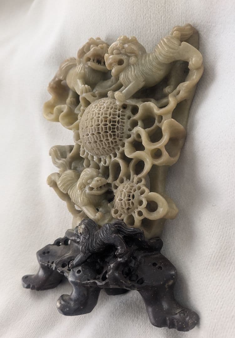 獅子彫刻 　天然石 青田石 骨董彫刻 置物 アンティーク