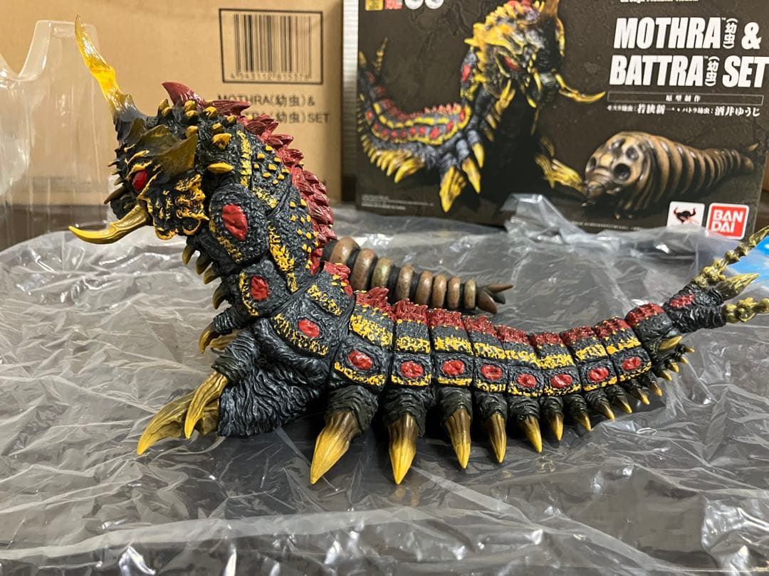 （悟空）S.H.MonsterArtsバトラ（幼虫）&モスラ（幼虫）