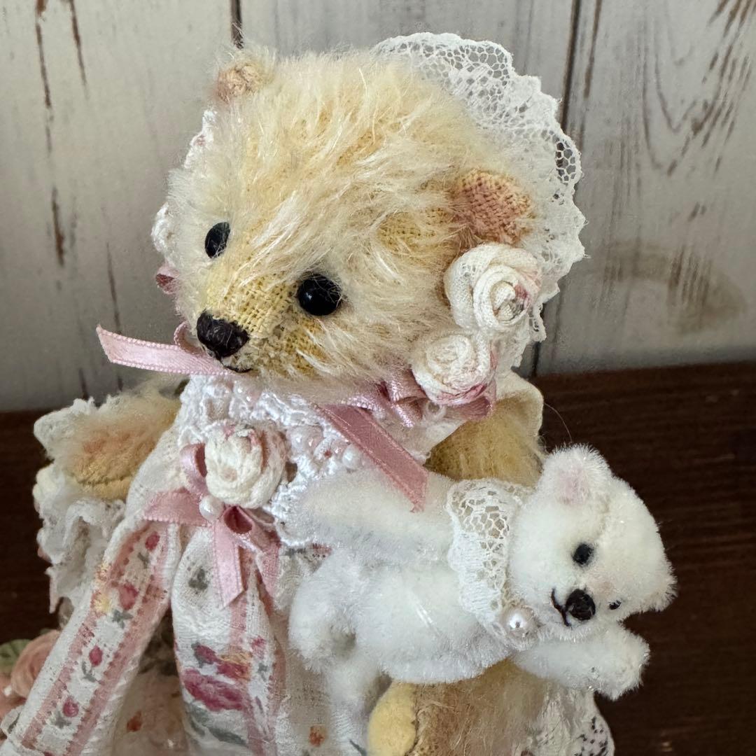 田中富美子先生　作家　ベア台座付き