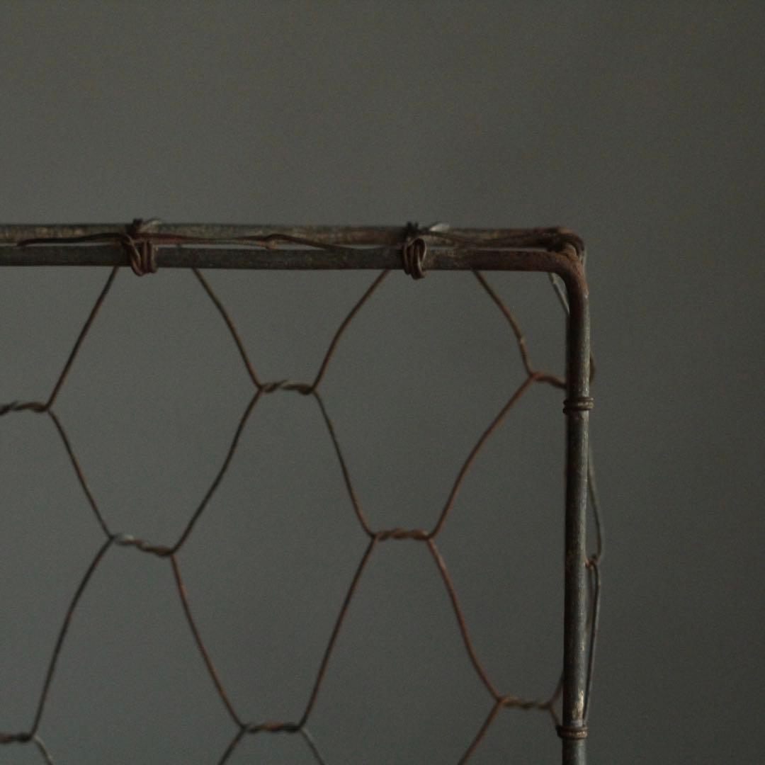 鉄あるいはブリキを編んだ トレイ 籠 坂田さん的 古道具 オブジェ アンティーク