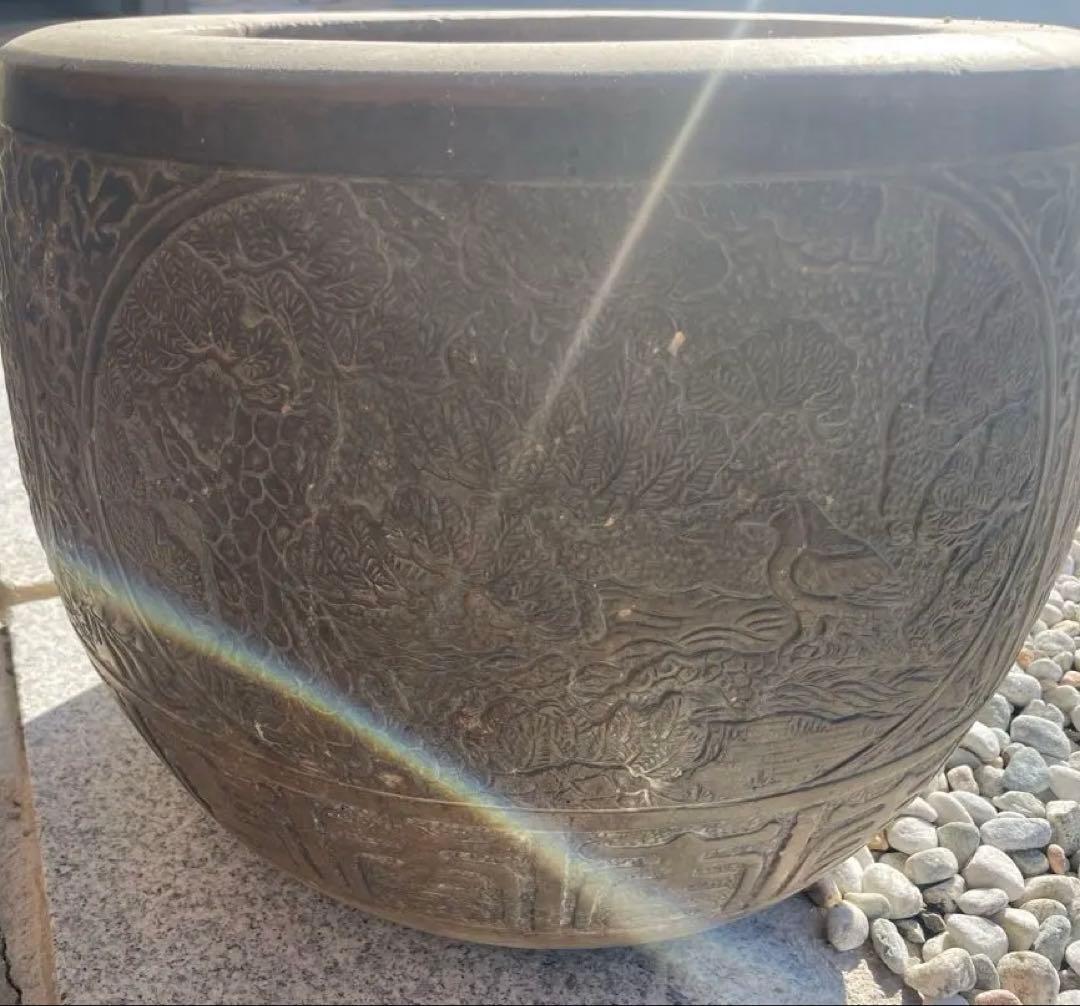 【大セール】火鉢 伝統的な彫刻模様