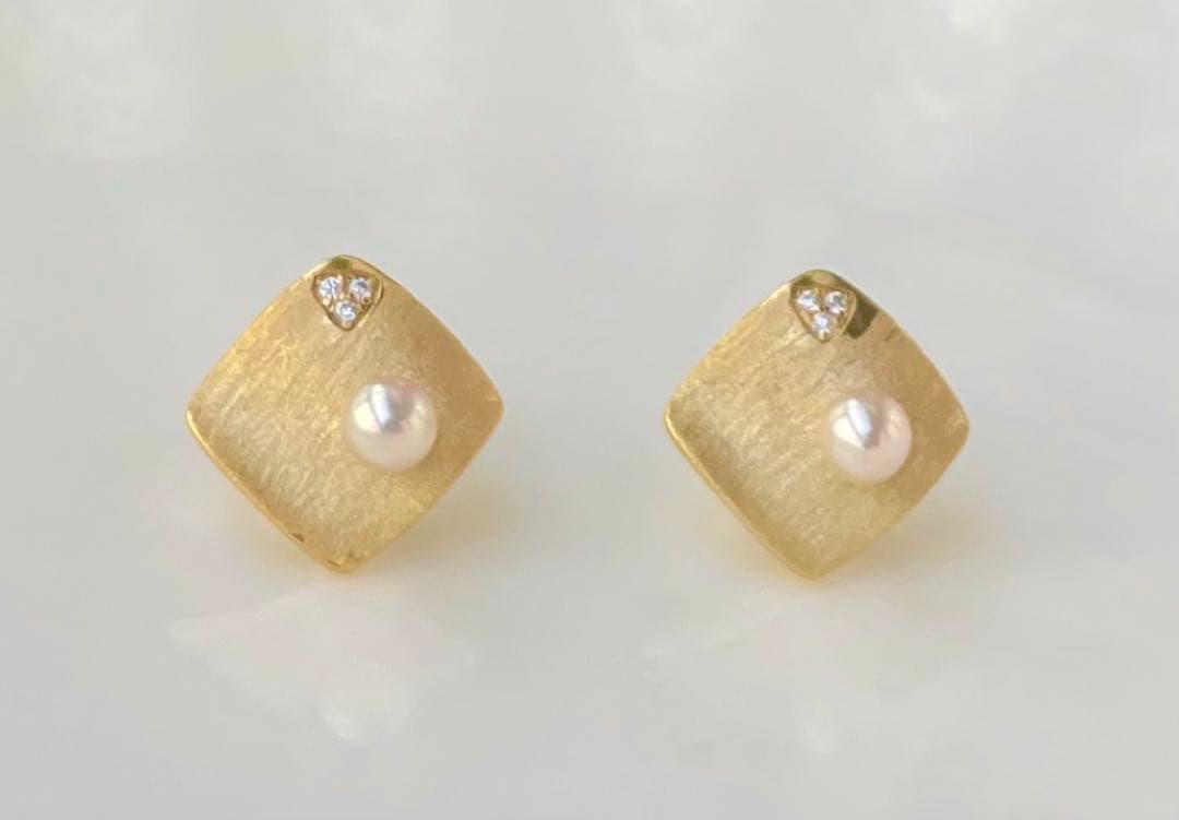 あこや真珠 絶品照り 高品質 s925ピアス ベビーパール ヘアライン加工 上質