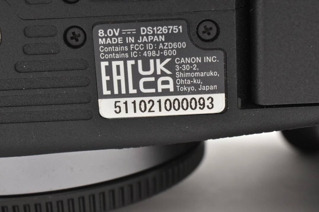 美品 Canon EOS RP ボディ S数4000回以下