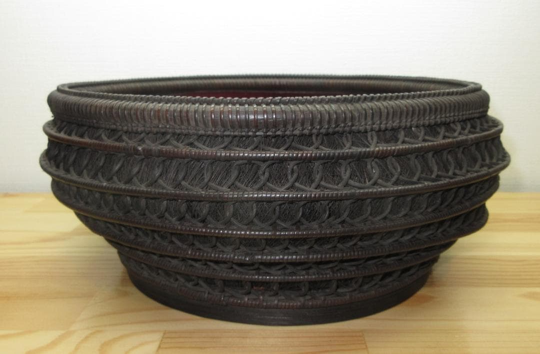 送料込【逢絢亭】茶道具 水屋道具 炭斗 唐物写 輪組炭斗 篭師 竹笠斎 共箱入り