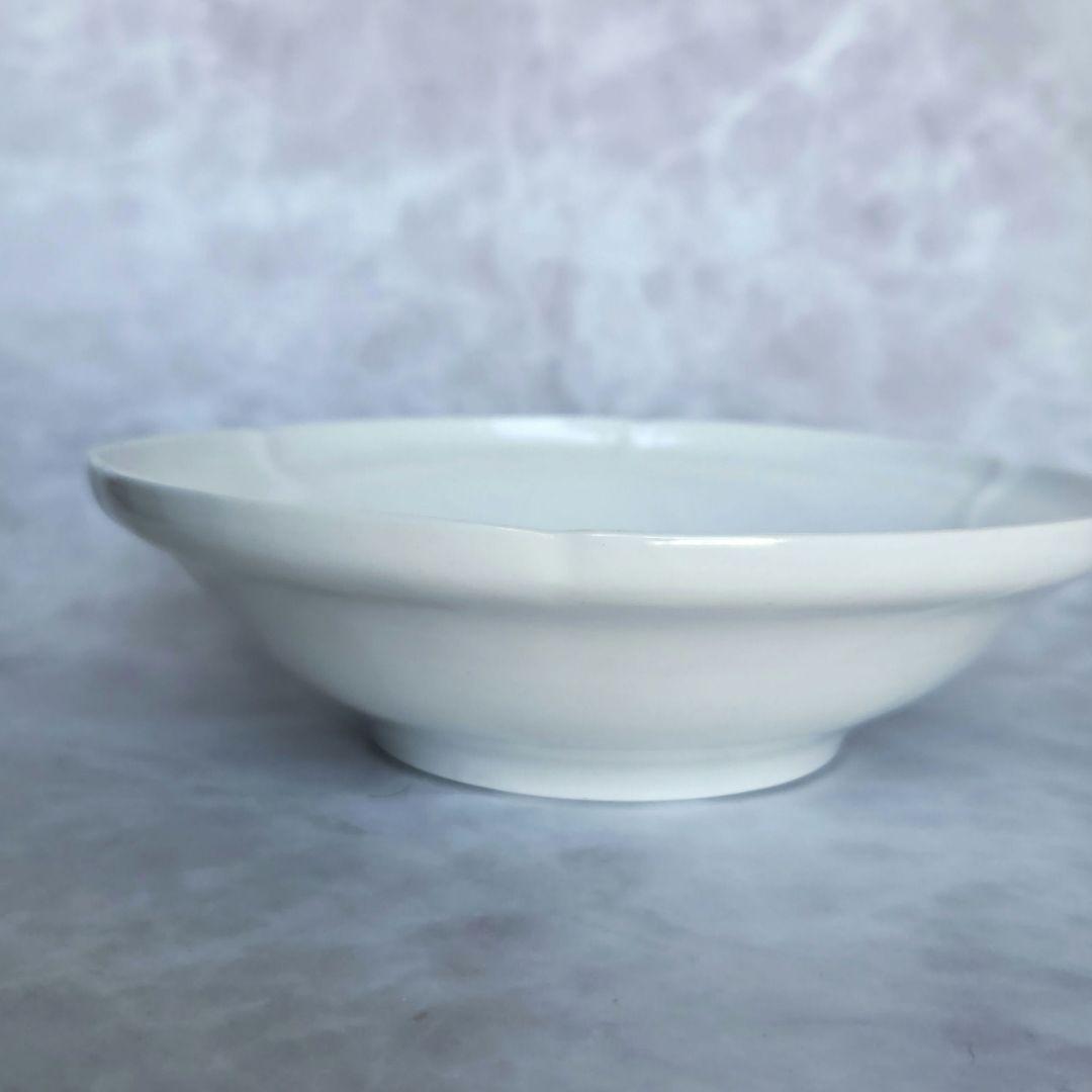 古伊万里　白磁　陽刻　深皿　江戸時代　シノワズリ　金直し　金継ぎ　アンティーク