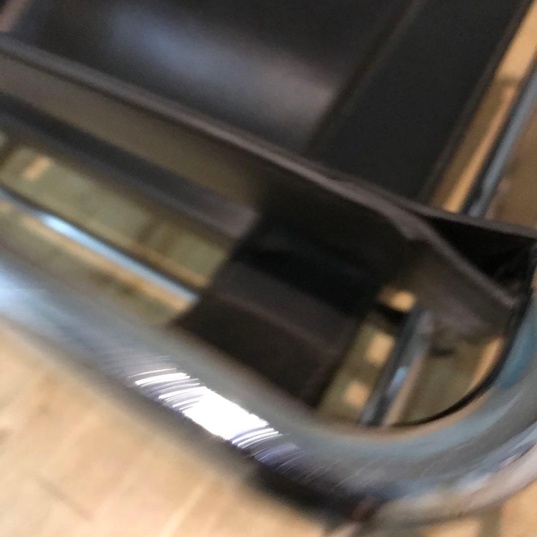 マルセル・ブロイヤー　ワシリーチェア　世界初のスチールパイプ椅子