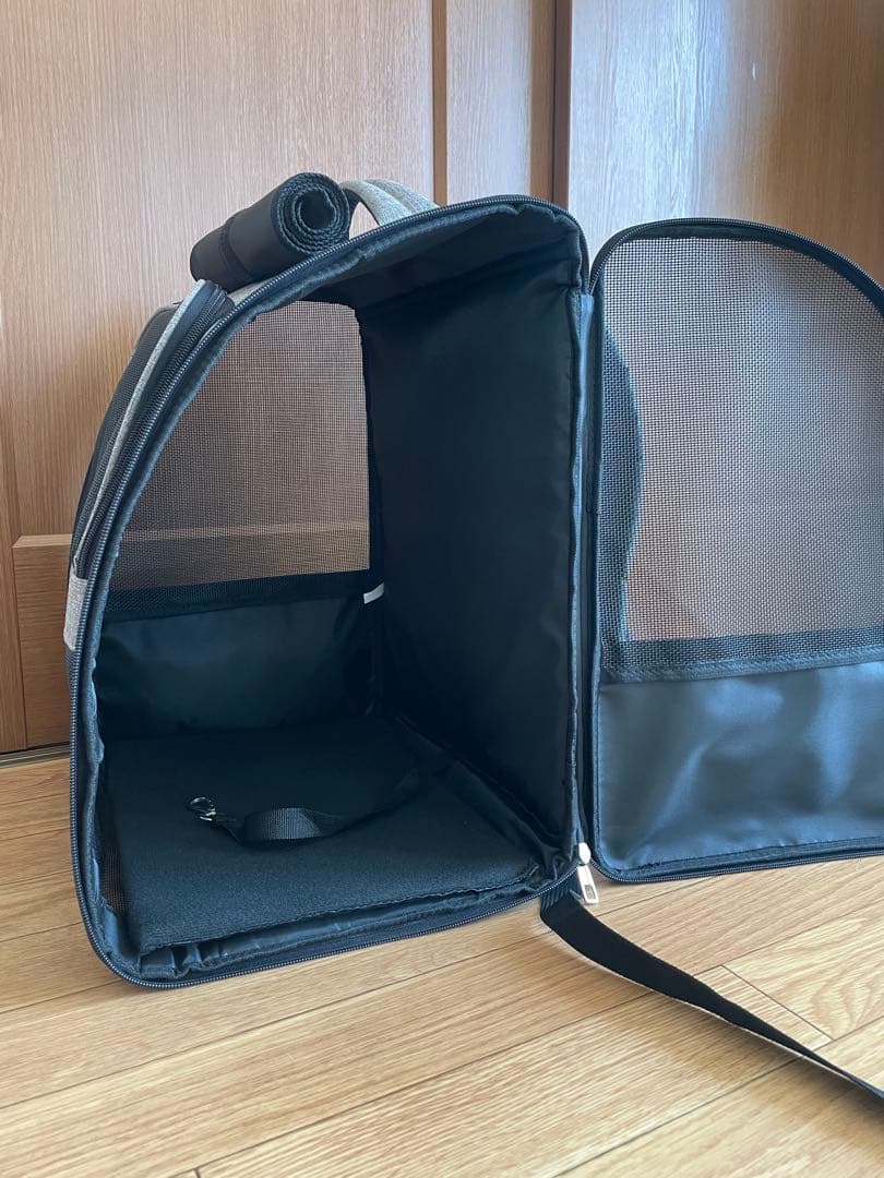 ペット　リュック　キャリー　バッグ　折りたたみ　ポケット付き　大きい