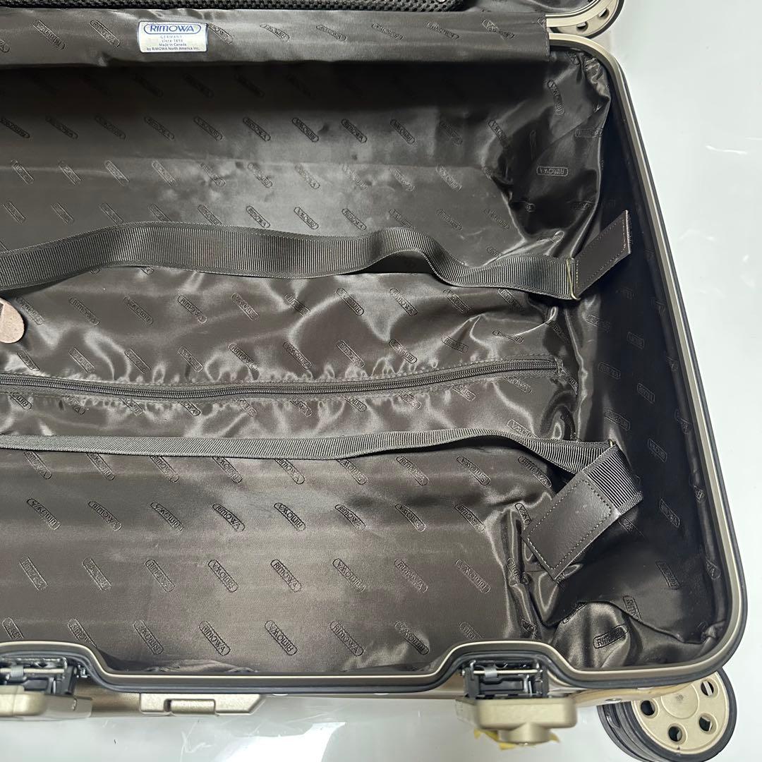 リモワ スーツケース トパーズ チタニウム 63リットル程度 4輪