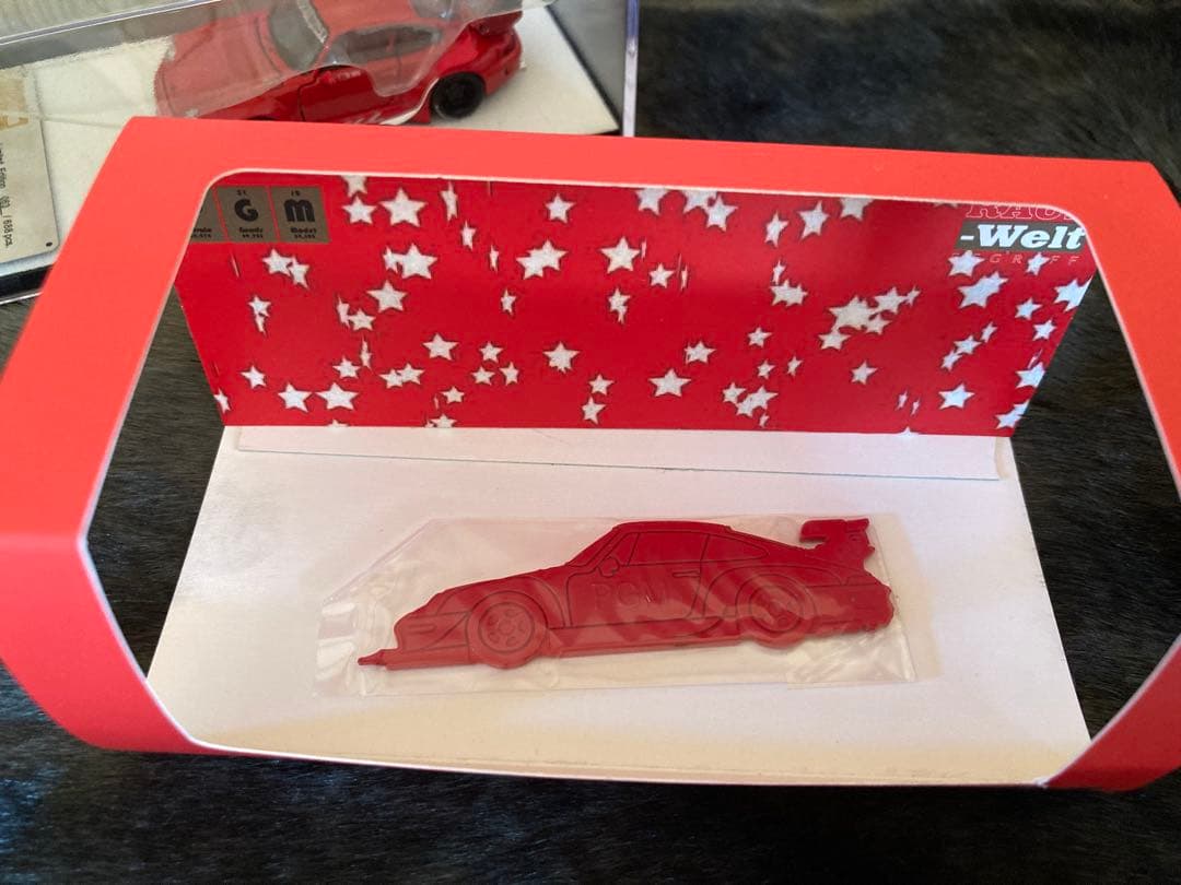 ミニカー PGM PGM-640305 1/64 RWB 993 Red