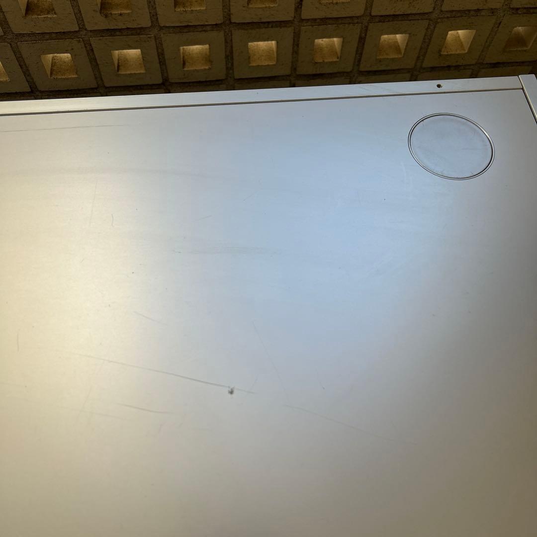 カッシーナ　イクシー　エアーフレーム