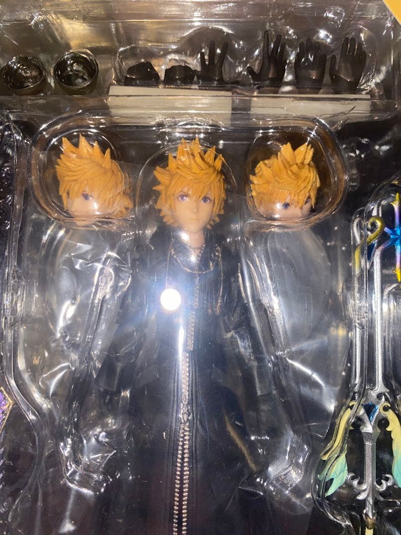 キングダムハーツ　ロクサス　フィギュア