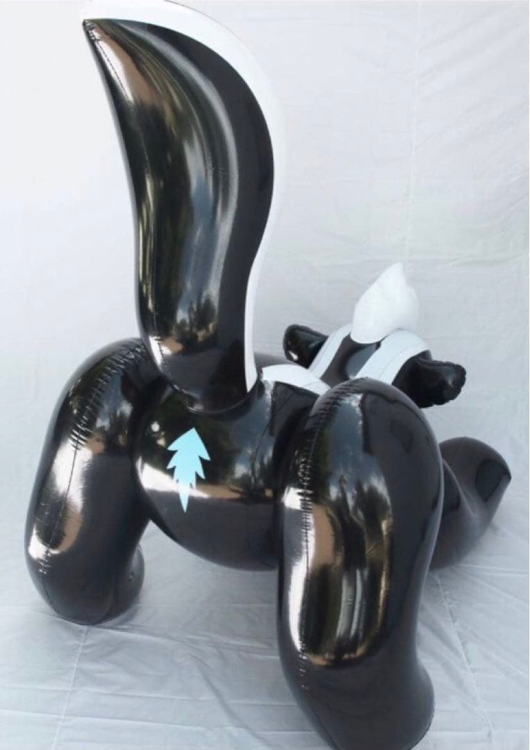 スカンク　ブラック　ツヤあり　フロート　空気ビニール風船　浮き輪　レア　バルーン