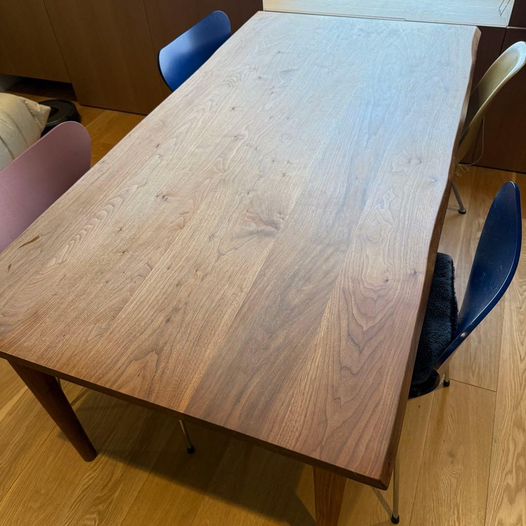 けんちゃん3号 RAM 無垢ウォールナットダイニングテーブル