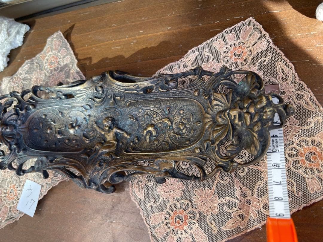 35【う17】　フランス　アンティーク　ブロンズ　ペン置き 小物入れ トレー