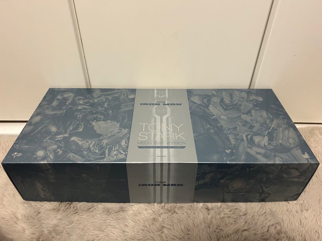 Hot Toys Tony Stark Mark I フィギュア